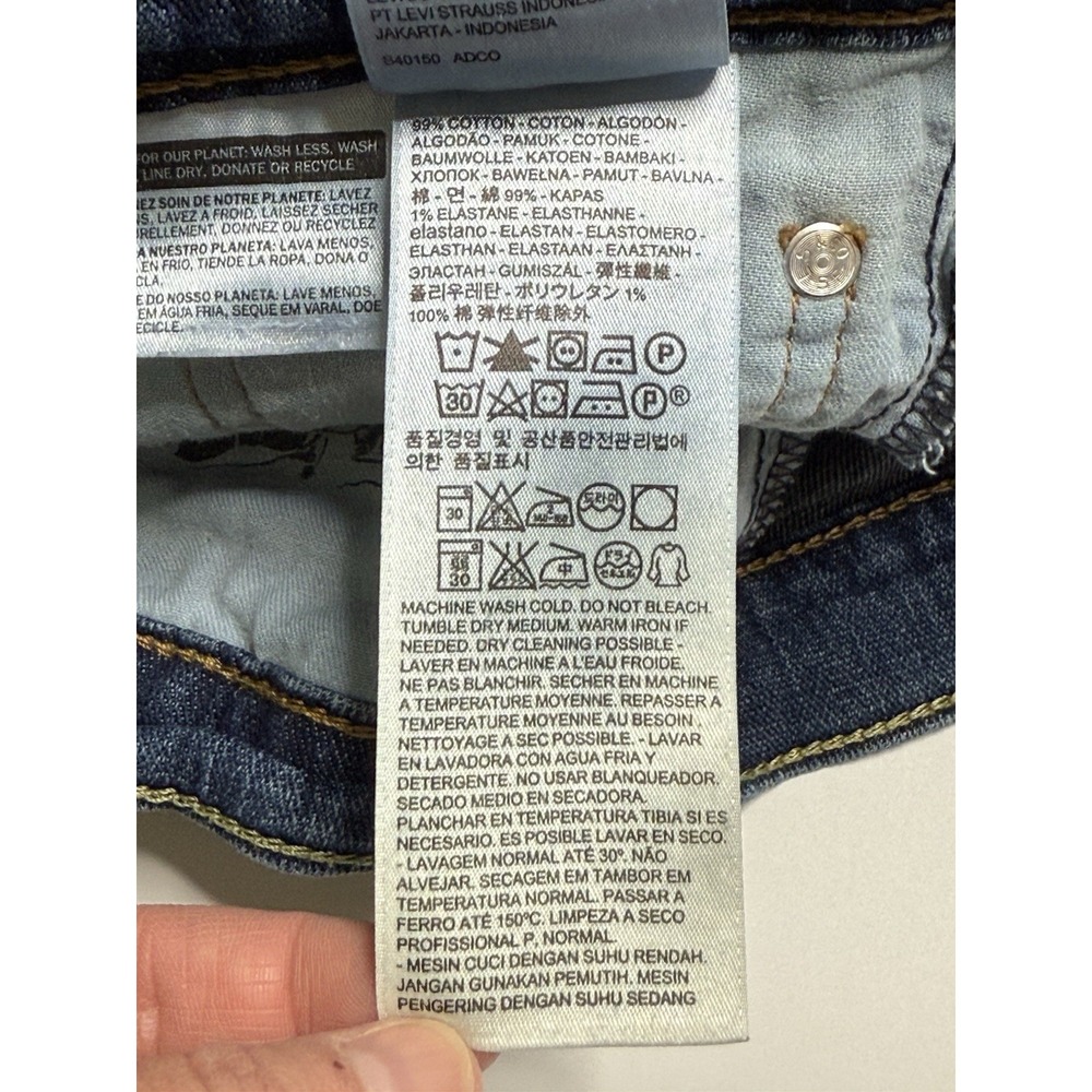Levi's 505 Mens Size 32x30 Straight Leg Medium Wash Denim Blue Jeans Cotton Flaw - Picture 12 of 16